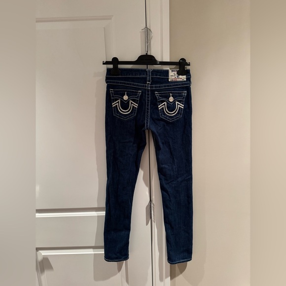 True Religion Women’s Skinny Jean in 2S Body Rise - Picture 3 of 5